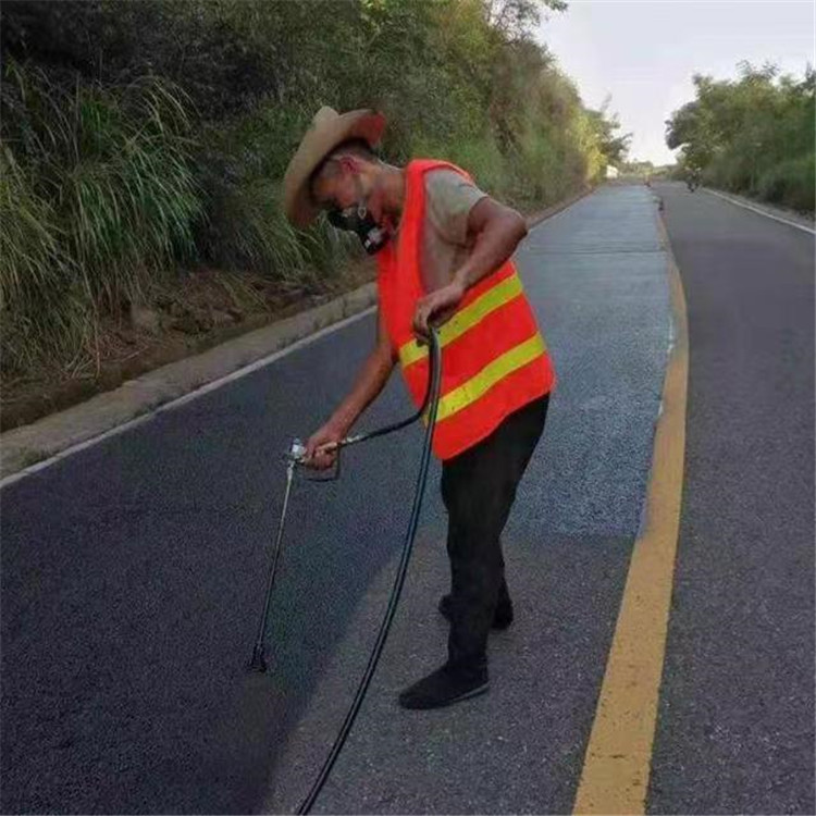 巴彦淖尔 彩色防滑路面的底涂是保障路面附着力